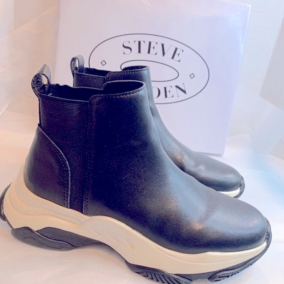 Steve Madden Black Vegan Leather MEDIA Sz 9 Women’s - Picture 11 of 13